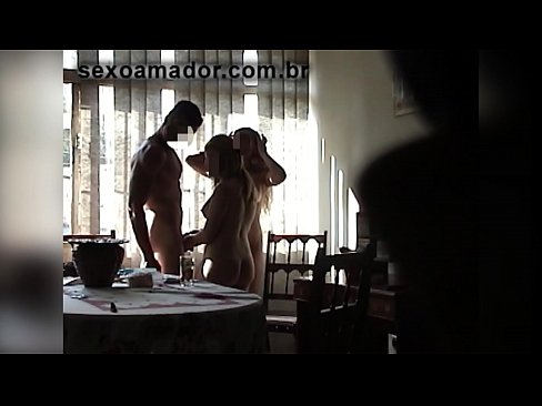 ❤️ Սեքս ընկերները հրավիրում են հսկա տղամարդու և նրա հետ եռյակի ❤❌ Սուպեր սեքս մեզ մոտ ❤